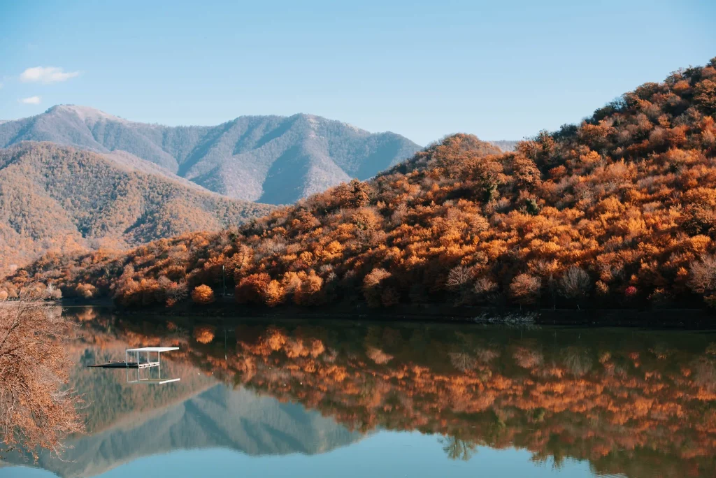 Location for a wedding on a lake in Georgia