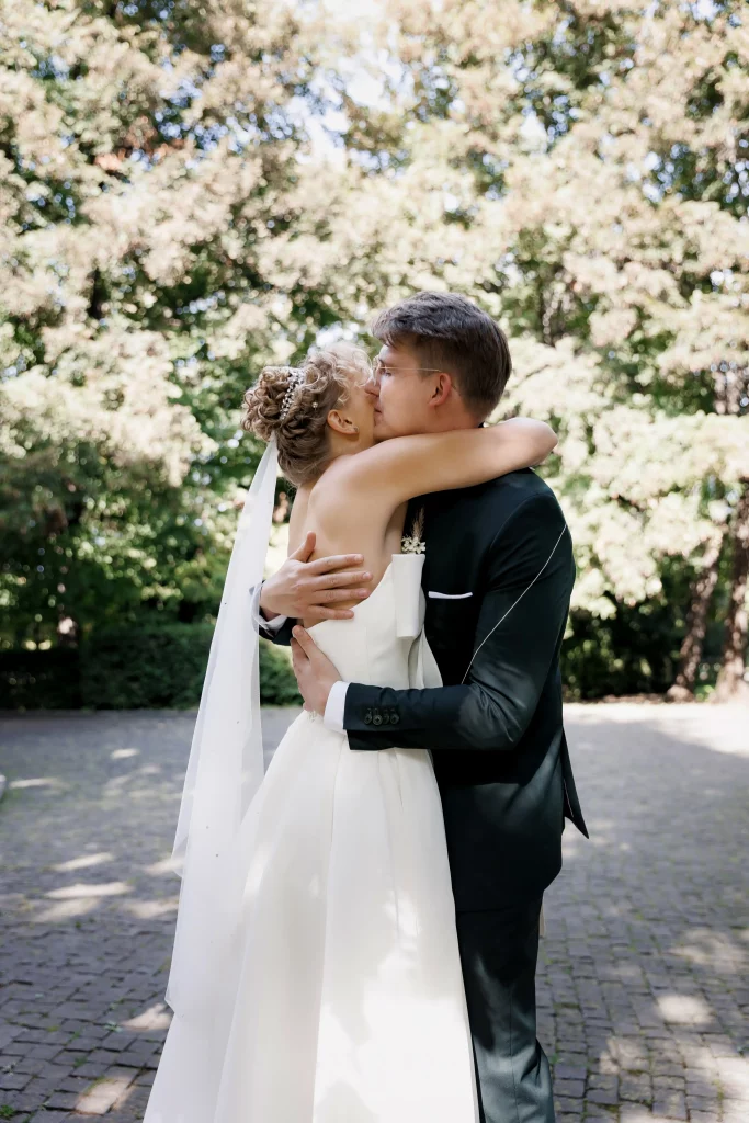 Touching wedding photo shoot in Georgia