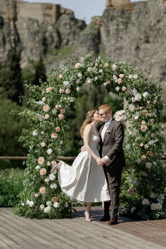 What to wear to a wedding in another country